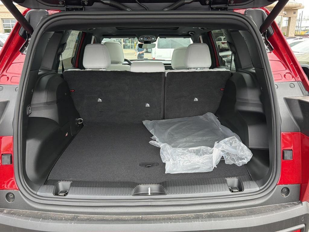 new 2026 Jeep Cherokee car, priced at $41,617