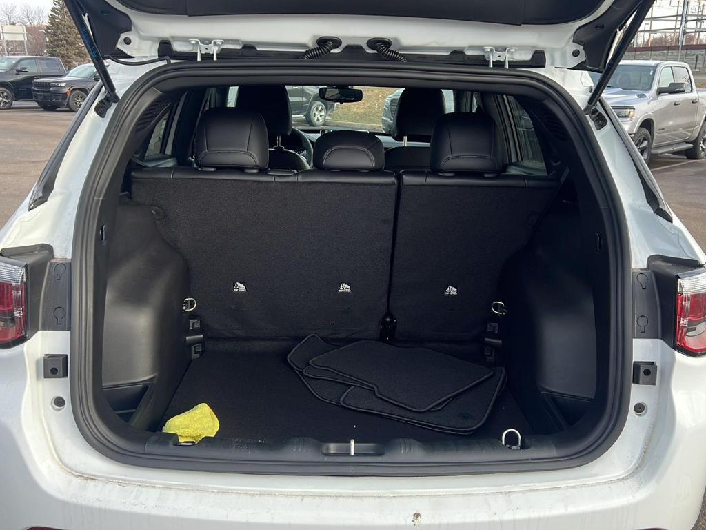 new 2026 Jeep Compass car, priced at $31,085