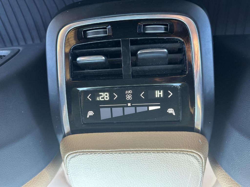 used 2016 Volvo XC90 car, priced at $18,188