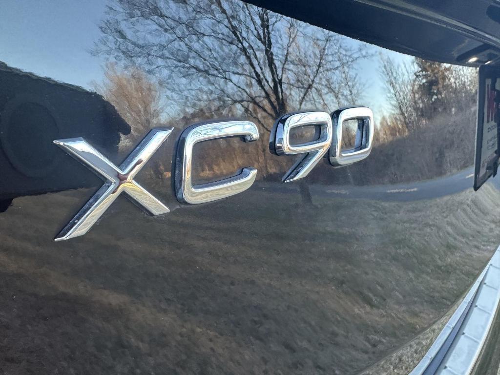 used 2016 Volvo XC90 car, priced at $18,188