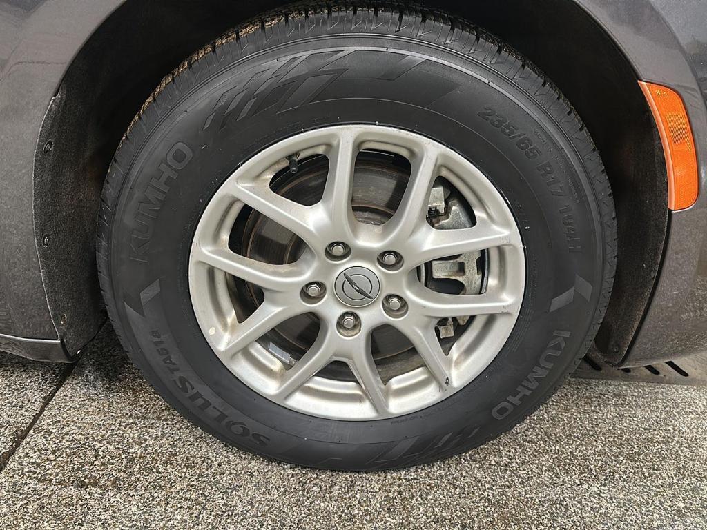 used 2023 Chrysler Pacifica car, priced at $23,779