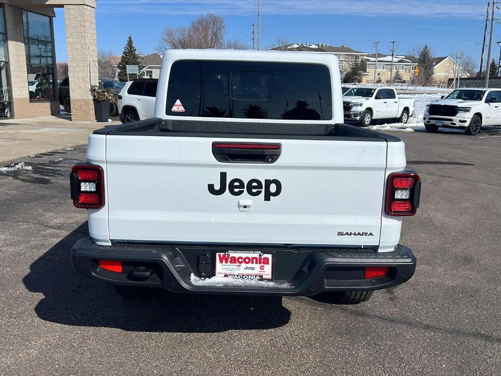 new 2026 Jeep Gladiator car, priced at $48,385