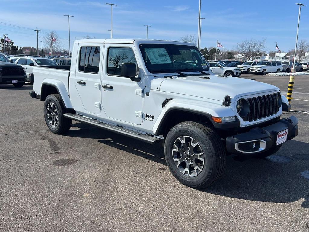 new 2026 Jeep Gladiator car, priced at $48,385