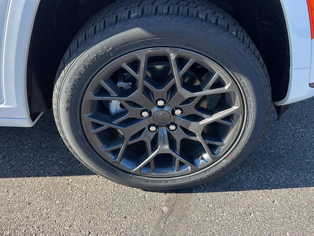 new 2025 Jeep Grand Cherokee L car, priced at $56,841