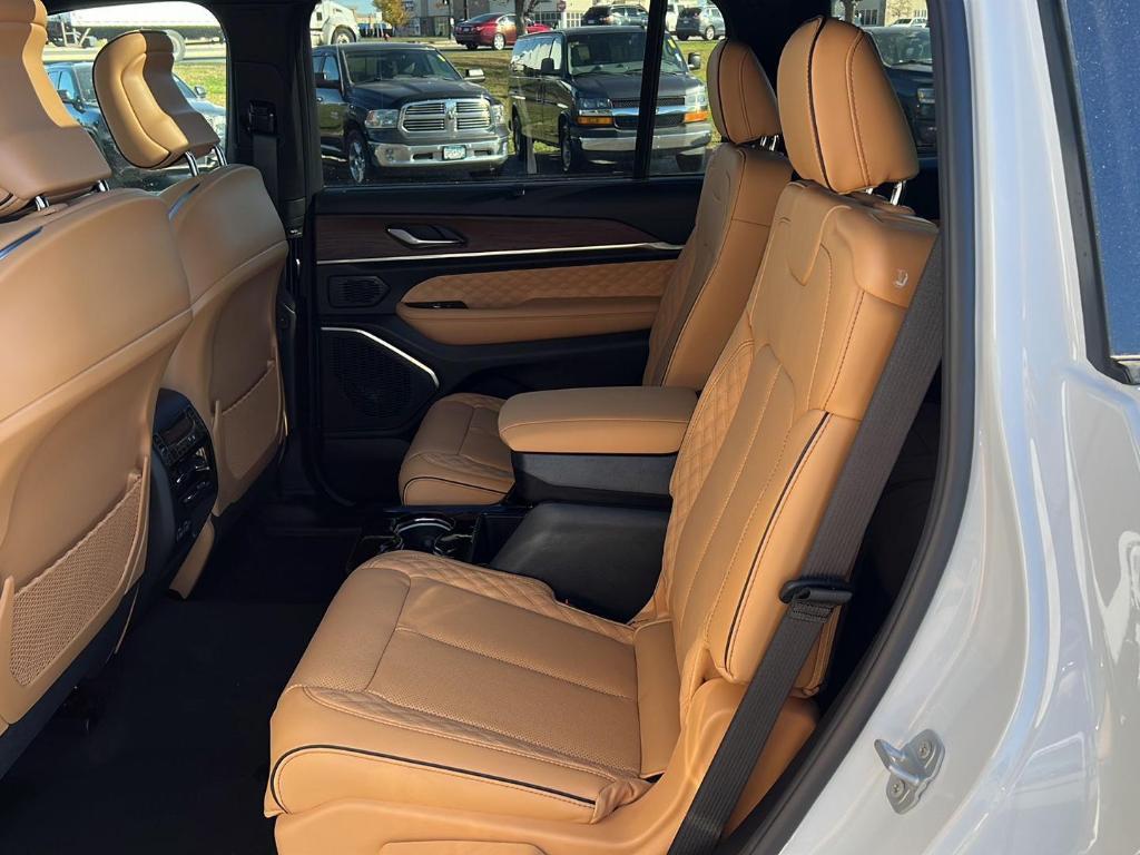 new 2025 Jeep Grand Cherokee L car, priced at $56,841