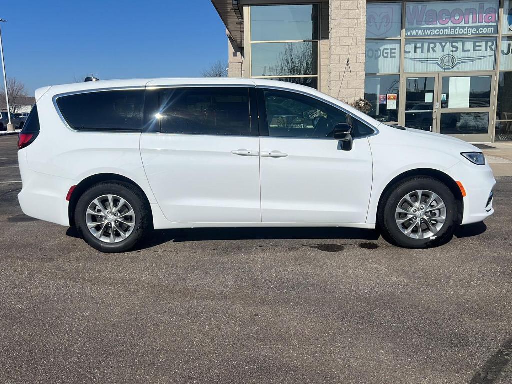 new 2026 Chrysler Pacifica car, priced at $42,658