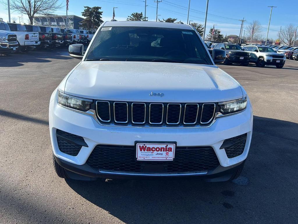 new 2025 Jeep Grand Cherokee car, priced at $39,961