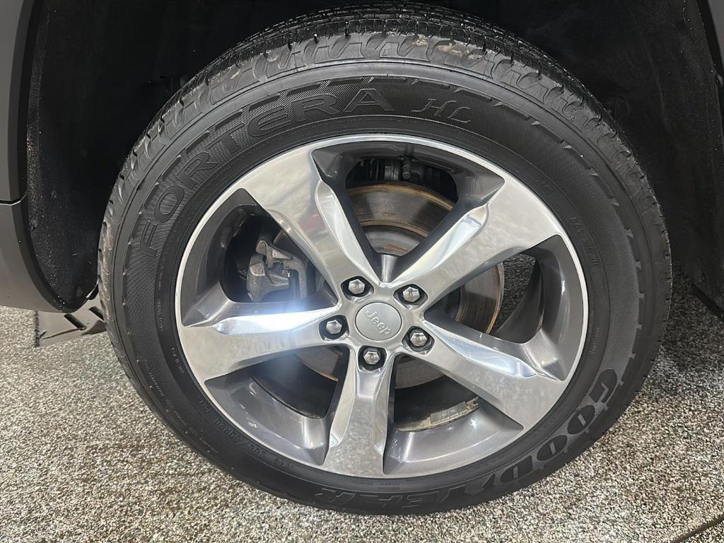 used 2022 Jeep Grand Cherokee L car, priced at $34,469