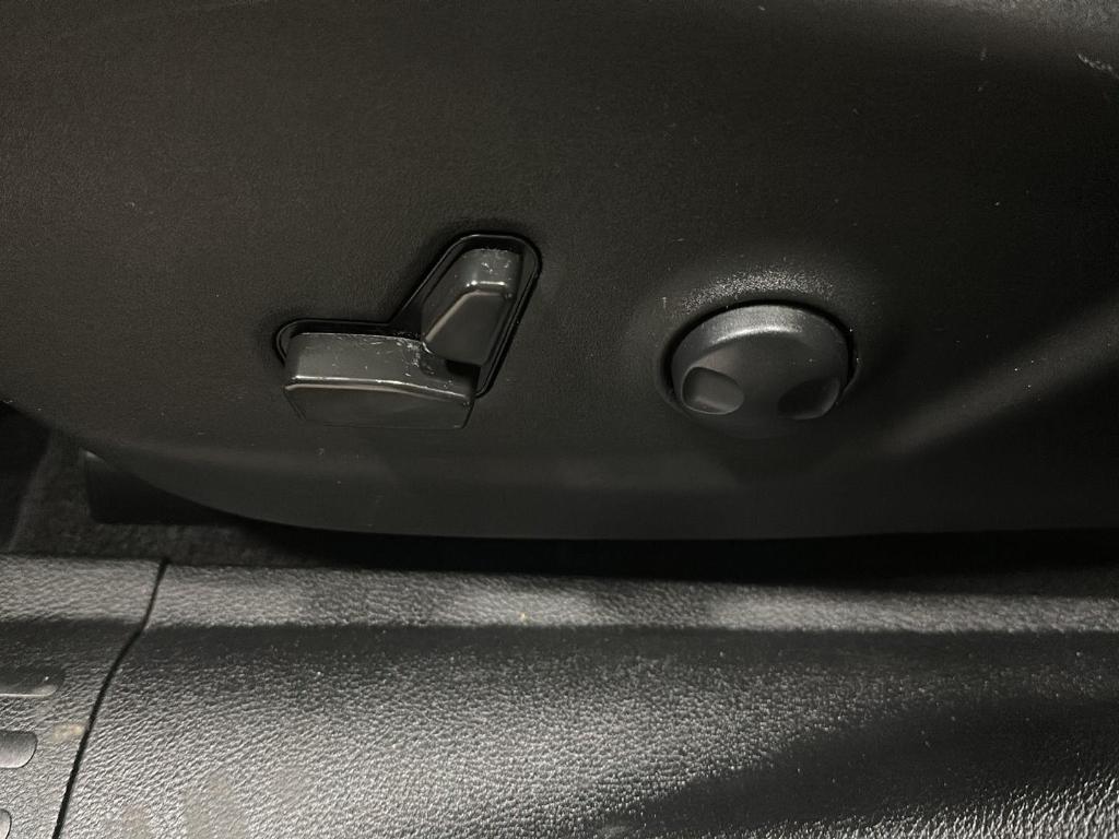 used 2022 Jeep Cherokee car, priced at $21,199