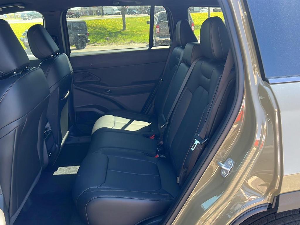 new 2026 Jeep Cherokee car, priced at $41,612