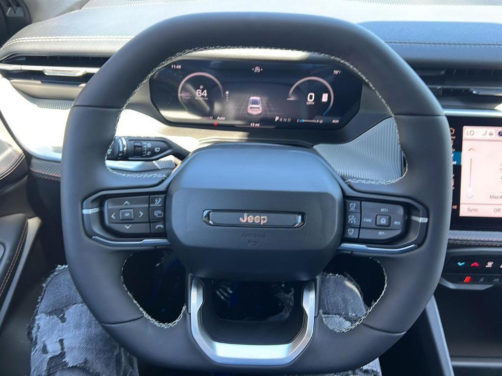 new 2026 Jeep Cherokee car, priced at $41,612