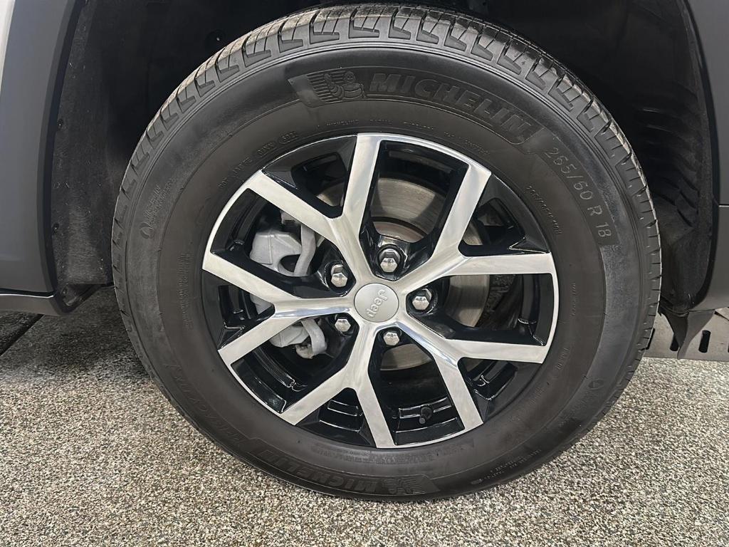 used 2023 Jeep Grand Cherokee car, priced at $32,999