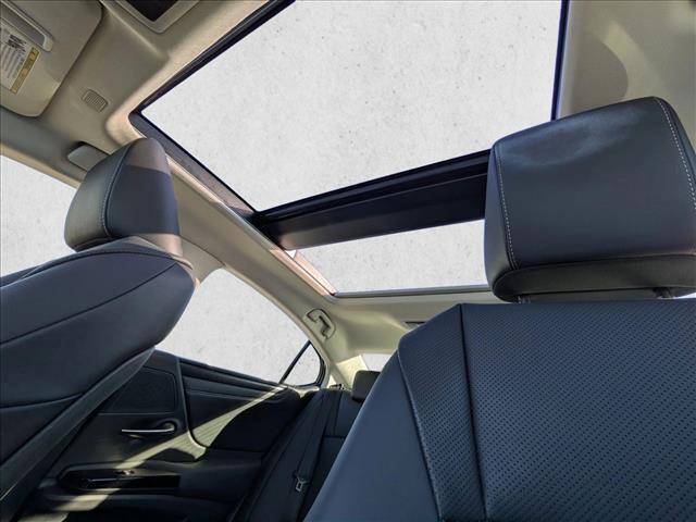 used 2022 Lexus ES 350 car, priced at $34,999