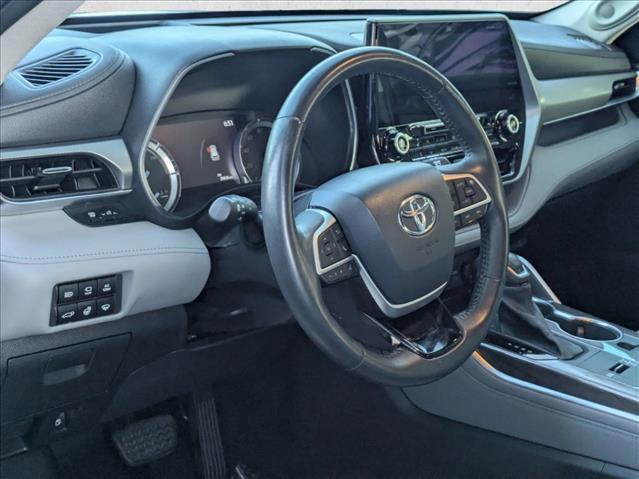 used 2022 Toyota Highlander Hybrid car, priced at $45,932