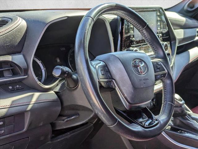 used 2021 Toyota Highlander car, priced at $25,990