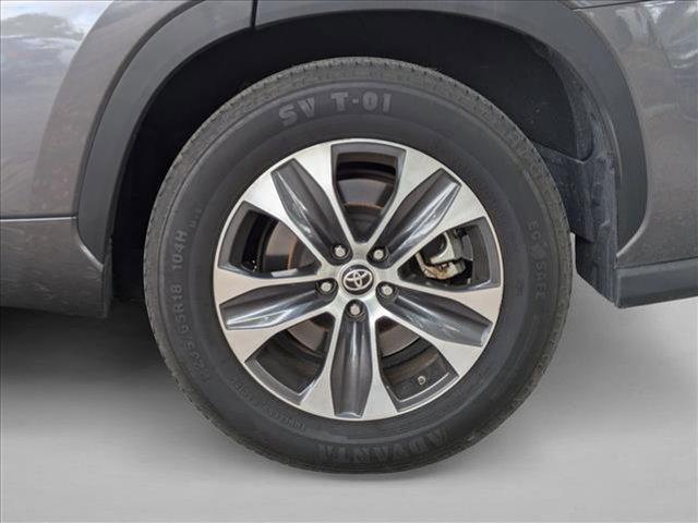 used 2022 Toyota Highlander Hybrid car, priced at $30,582