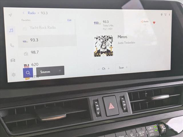 new 2025 Lexus ES 350 car, priced at $48,047