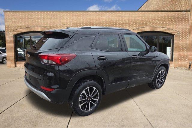 used 2025 Chevrolet TrailBlazer car, priced at $25,000