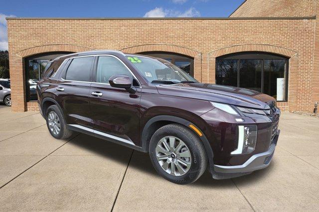 used 2025 Hyundai Palisade car, priced at $35,800