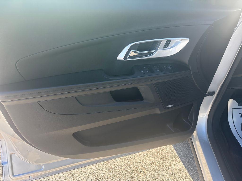 used 2016 Chevrolet Equinox car, priced at $11,775