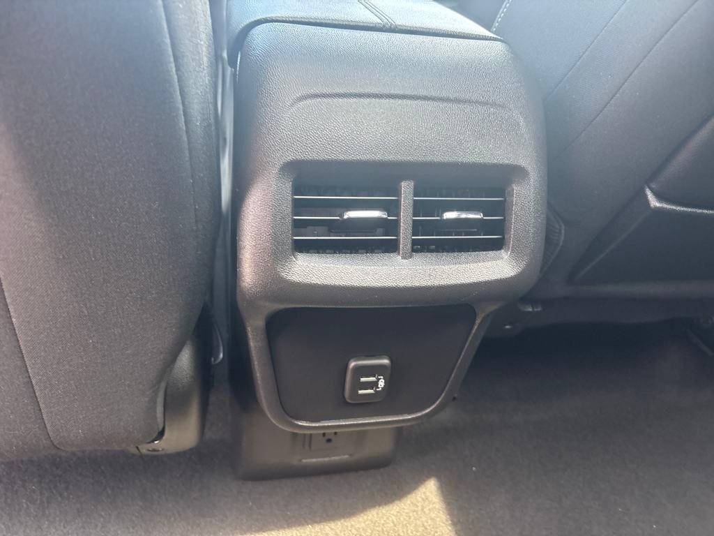 2022 Summit White GMC Terrain