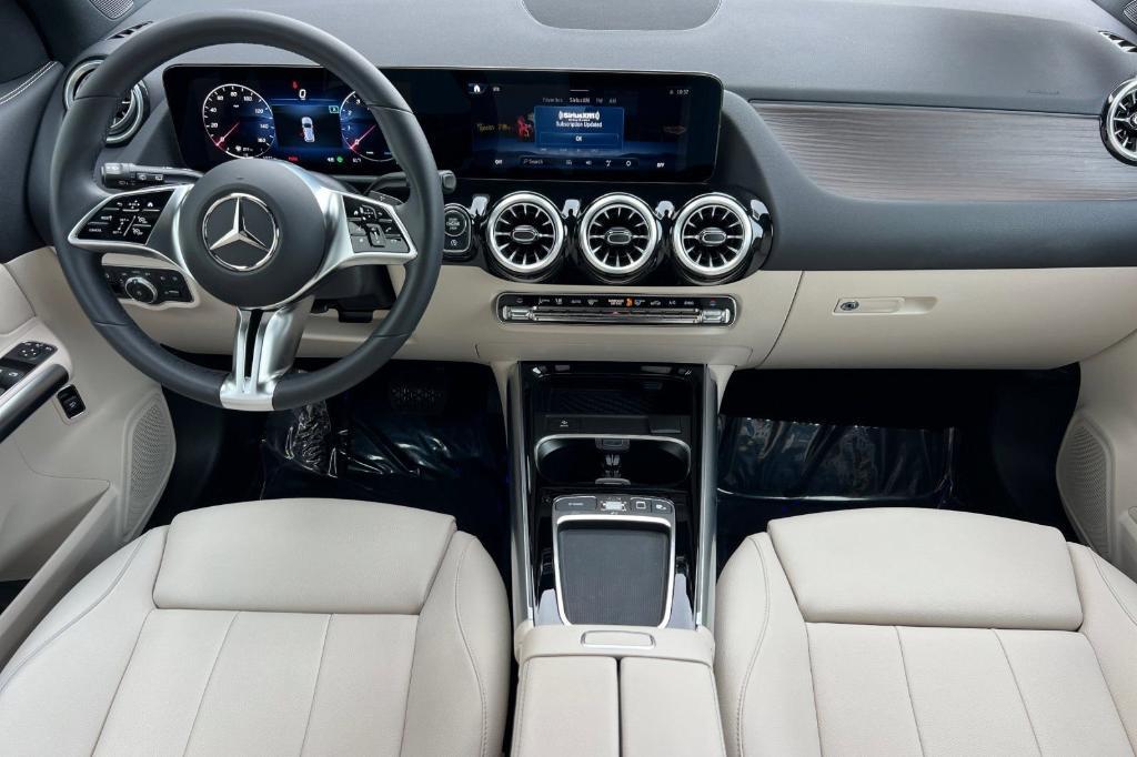 used 2026 Mercedes-Benz GLA 250 car, priced at $42,984