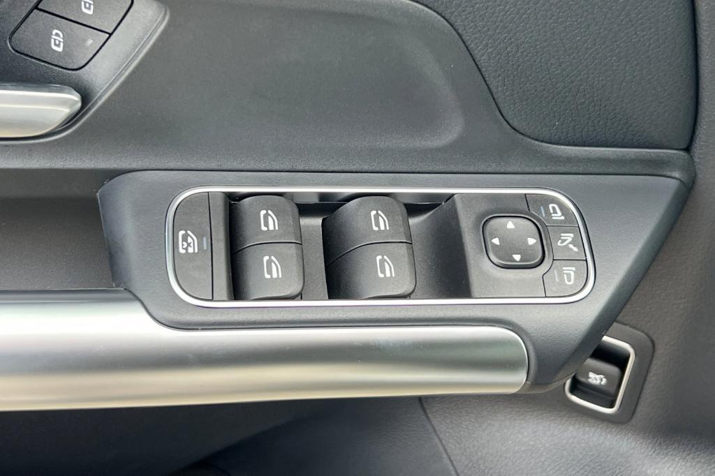 new 2026 Mercedes-Benz GLA 250 car, priced at $50,195