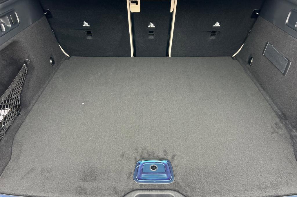 new 2026 Mercedes-Benz GLC 300 car, priced at $51,705