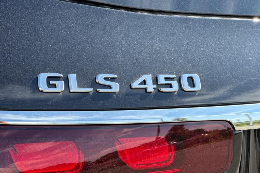 new 2025 Mercedes-Benz GLS 450 car, priced at $95,760