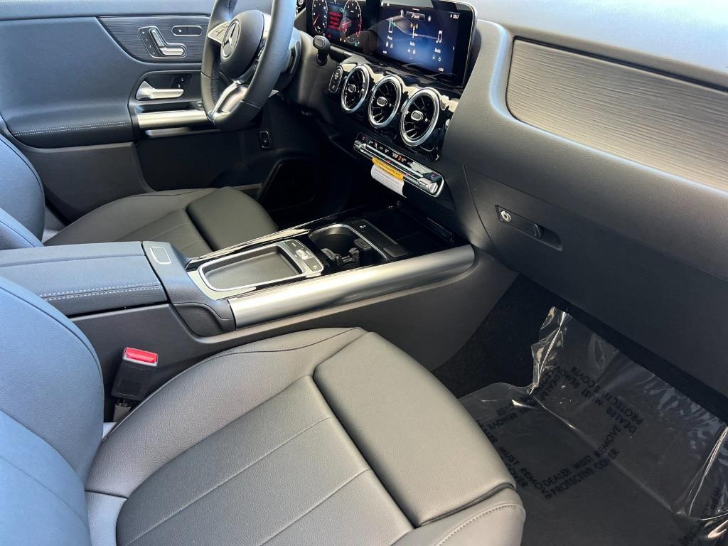 new 2026 Mercedes-Benz GLA 250 car, priced at $46,300