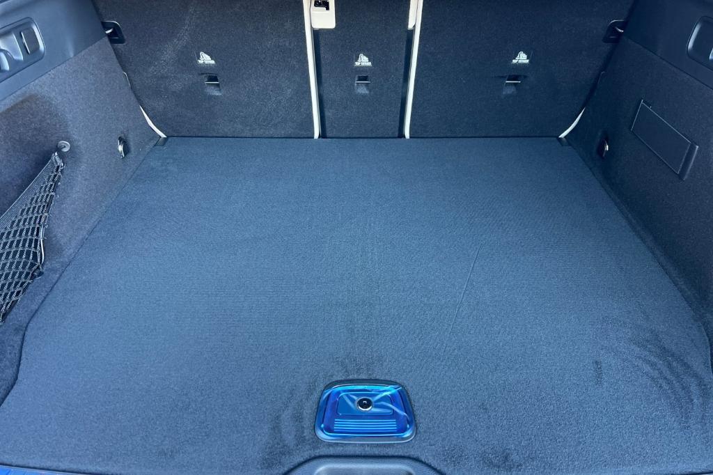 new 2026 Mercedes-Benz GLC 300 car, priced at $58,105