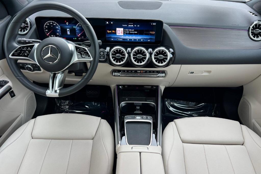 used 2026 Mercedes-Benz GLA 250 car, priced at $42,984