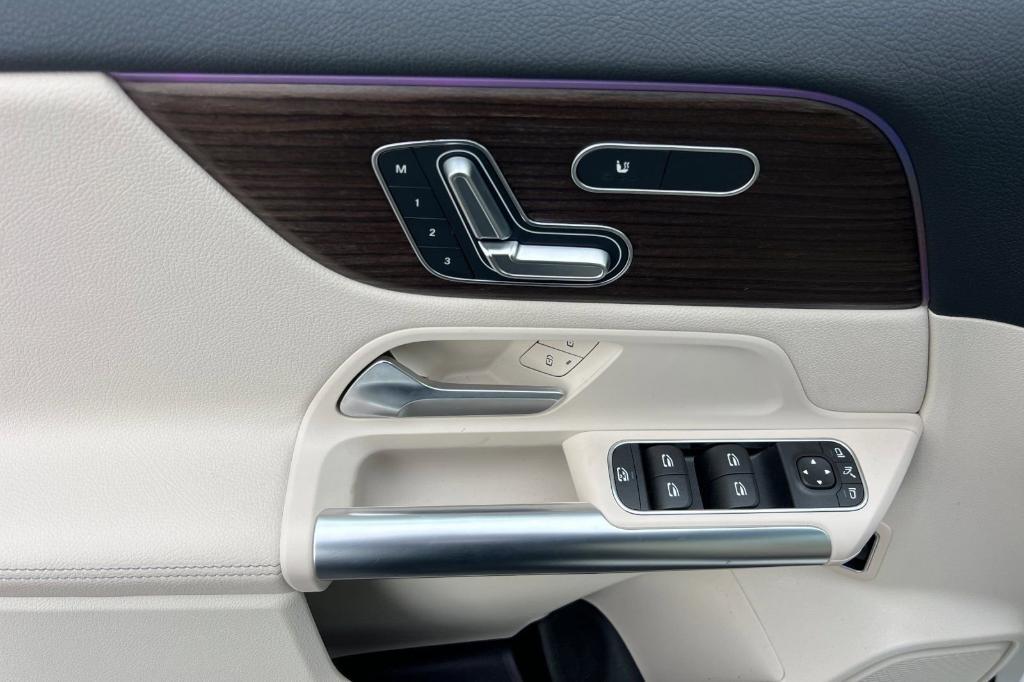 used 2026 Mercedes-Benz GLA 250 car, priced at $42,984