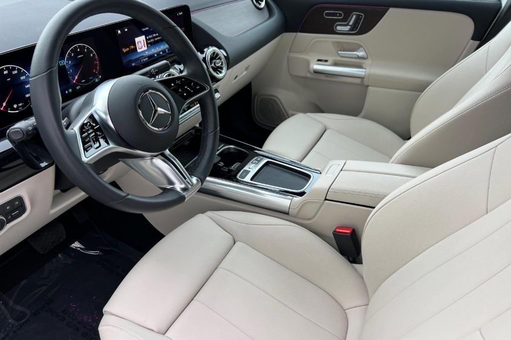 used 2026 Mercedes-Benz GLA 250 car, priced at $42,984