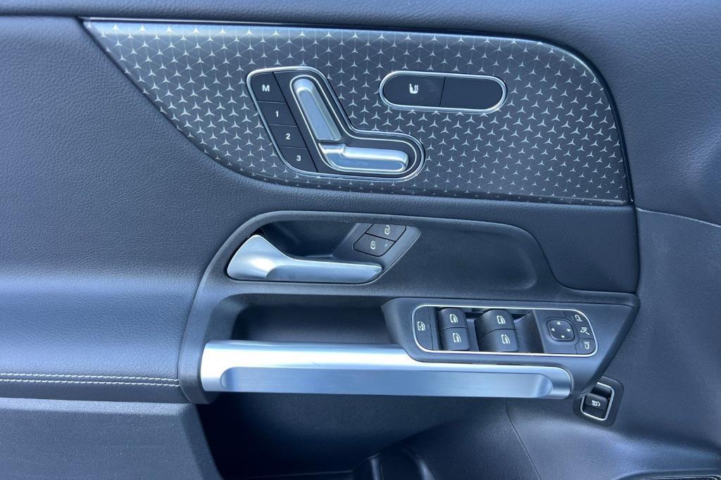 used 2026 Mercedes-Benz GLB 250 car, priced at $38,199