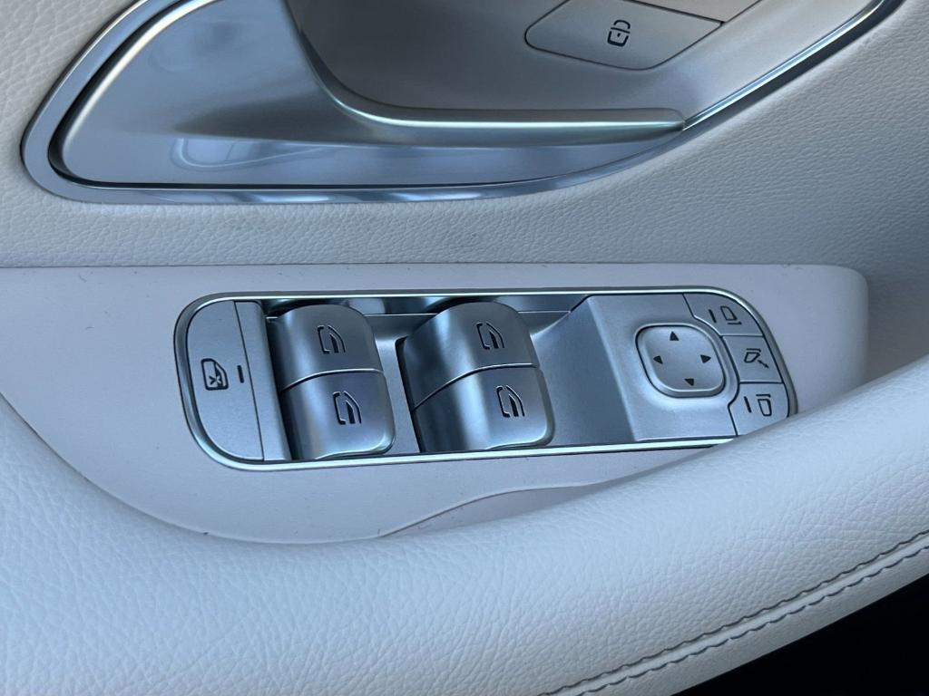new 2026 Mercedes-Benz GLE 450 car, priced at $79,220