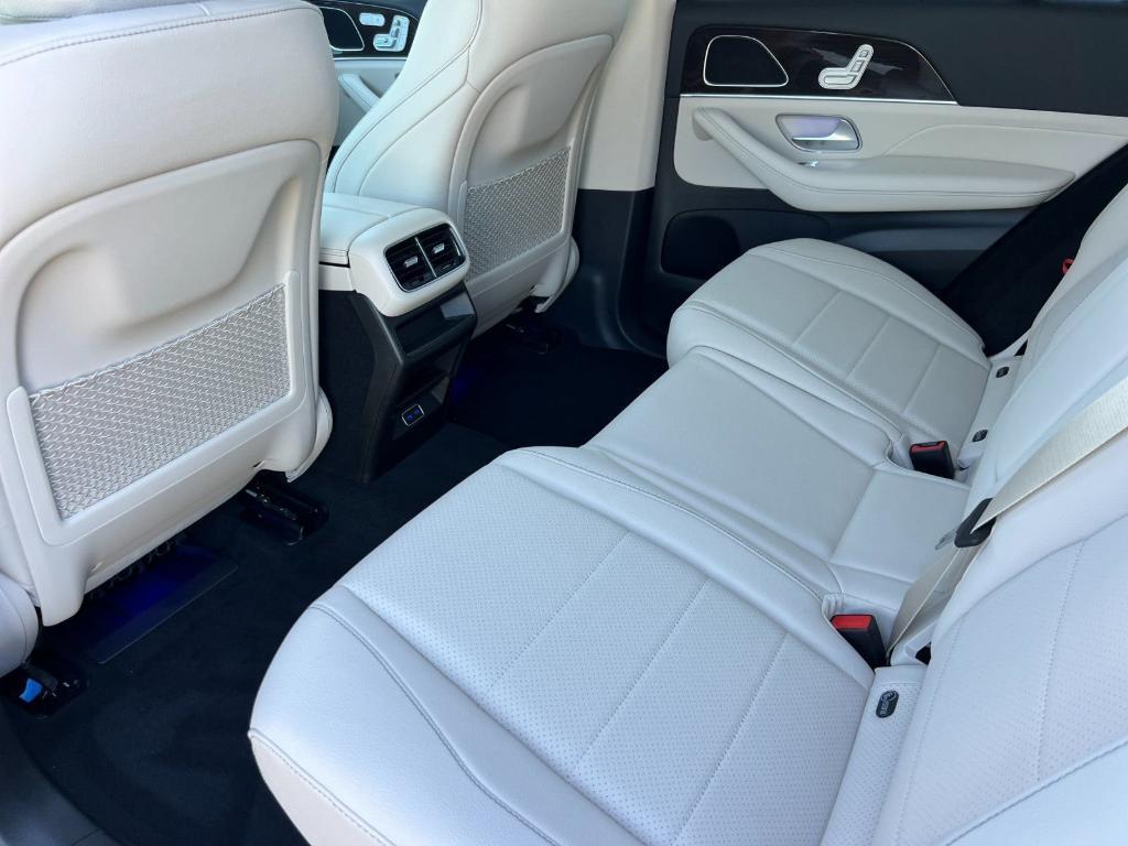 new 2026 Mercedes-Benz GLE 450 car, priced at $79,220
