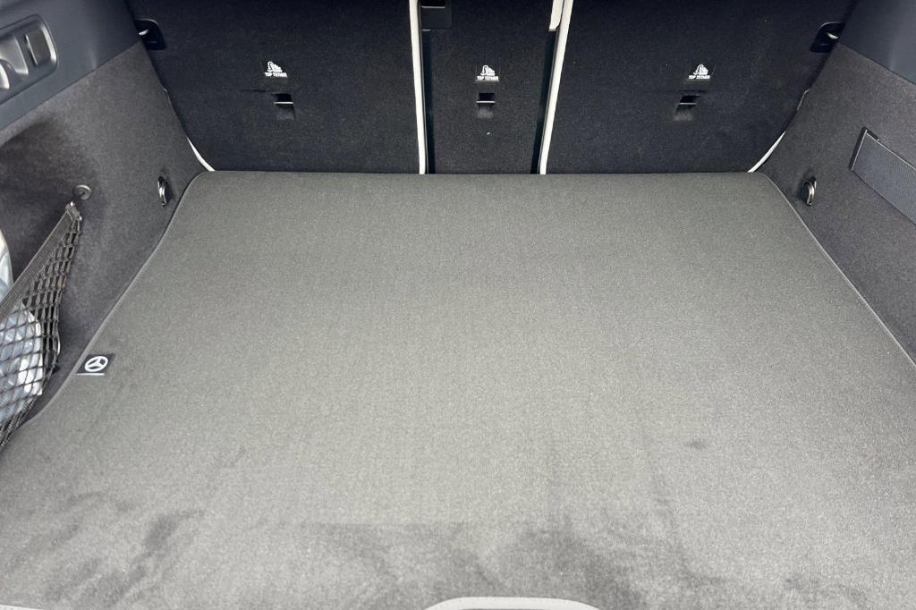 new 2026 Mercedes-Benz GLC 300 car, priced at $59,430