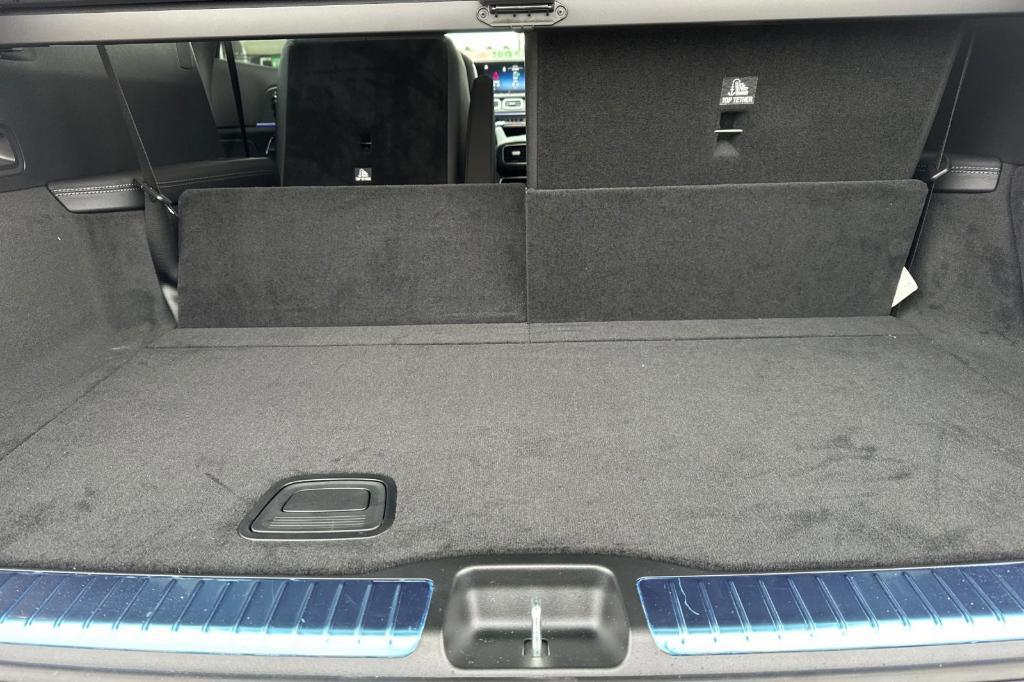 new 2026 Mercedes-Benz GLS 450 car, priced at $97,100