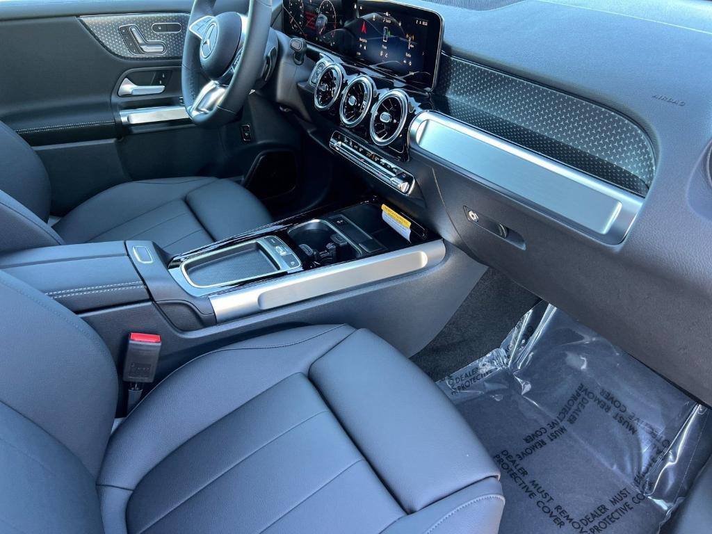 new 2026 Mercedes-Benz GLB 250 car, priced at $49,395