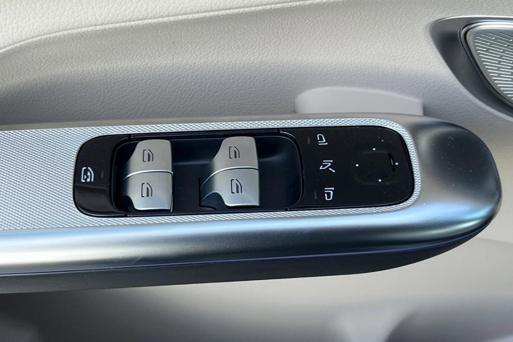 new 2026 Mercedes-Benz GLC 300 car, priced at $59,405