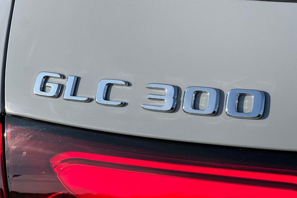 new 2026 Mercedes-Benz GLC 300 car, priced at $59,405