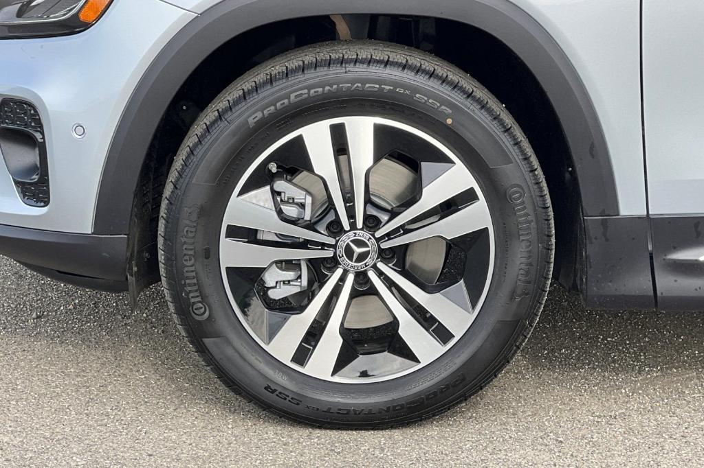 new 2026 Mercedes-Benz GLB 250 car, priced at $49,325