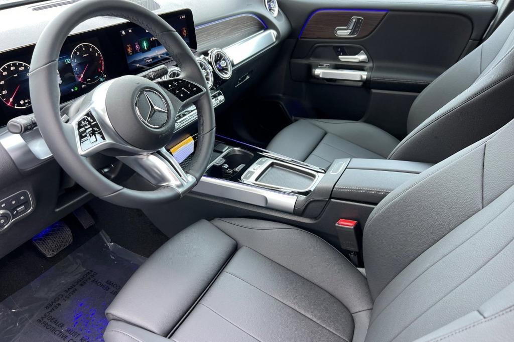 new 2026 Mercedes-Benz GLB 250 car, priced at $49,325