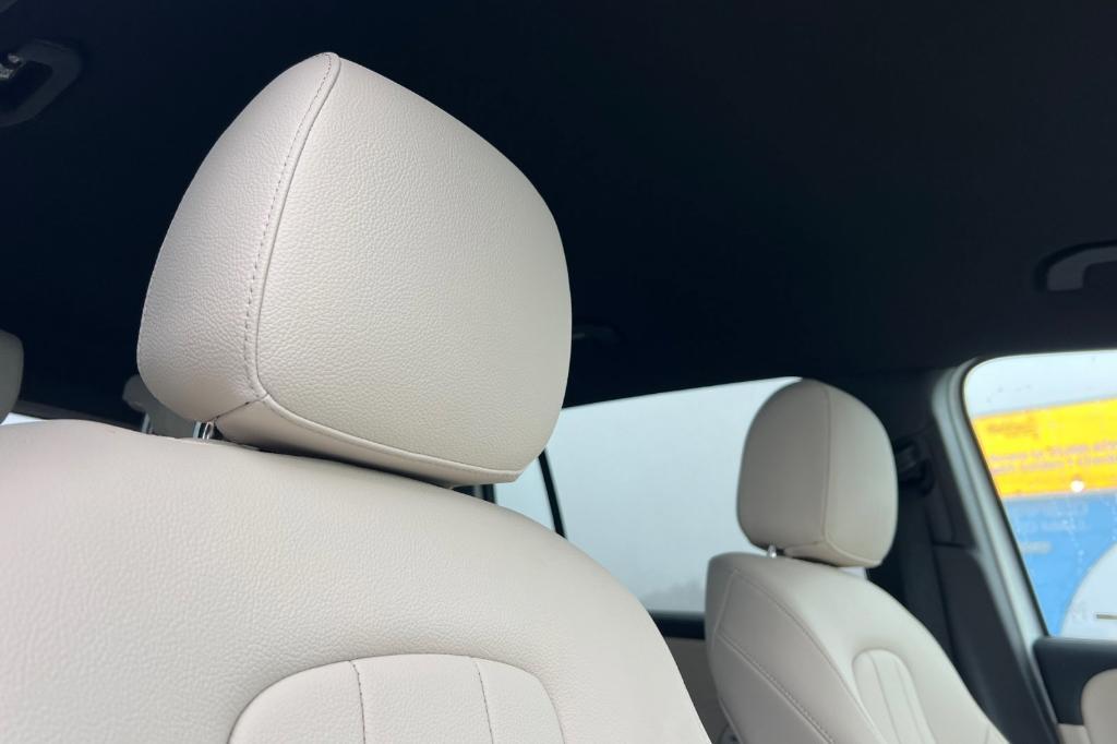 used 2026 Mercedes-Benz GLB 250 car, priced at $41,868