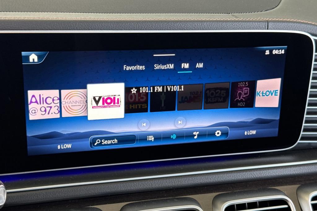 new 2025 Mercedes-Benz GLS 450 car, priced at $98,000