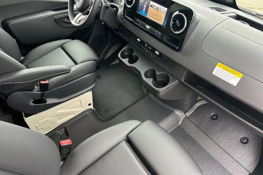 new 2025 Mercedes-Benz Sprinter 2500 car, priced at $65,685