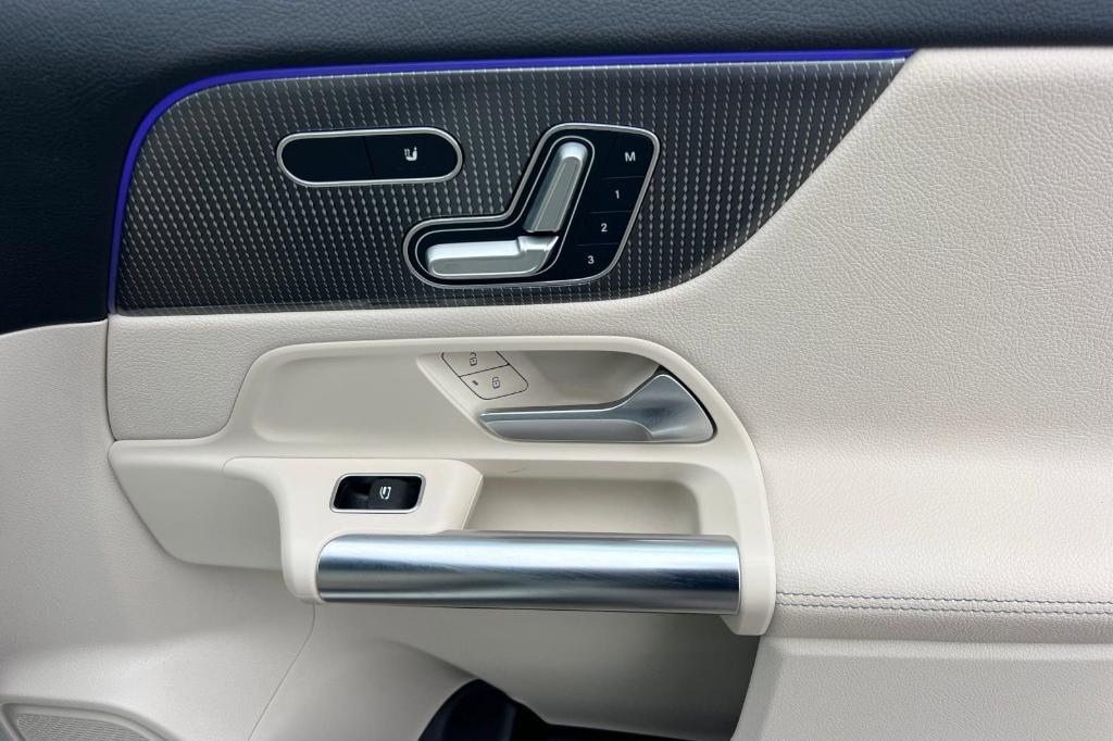 used 2021 Mercedes-Benz GLA 250 car, priced at $23,998