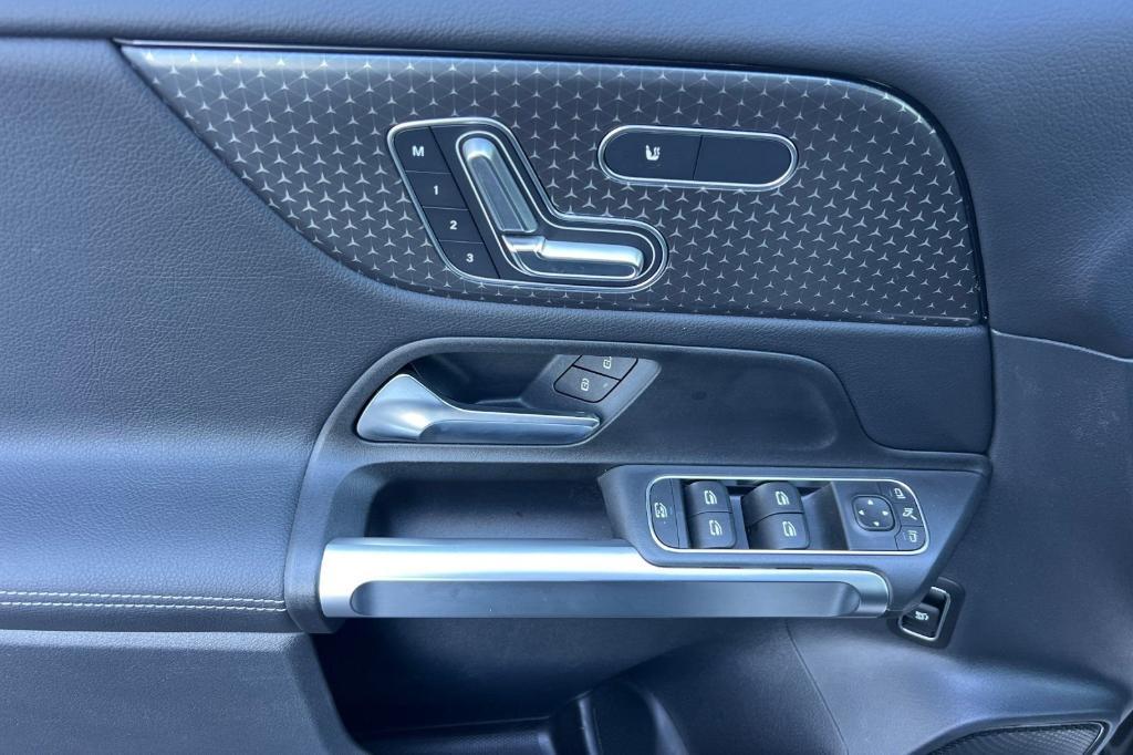 used 2026 Mercedes-Benz GLB 250 car, priced at $39,988