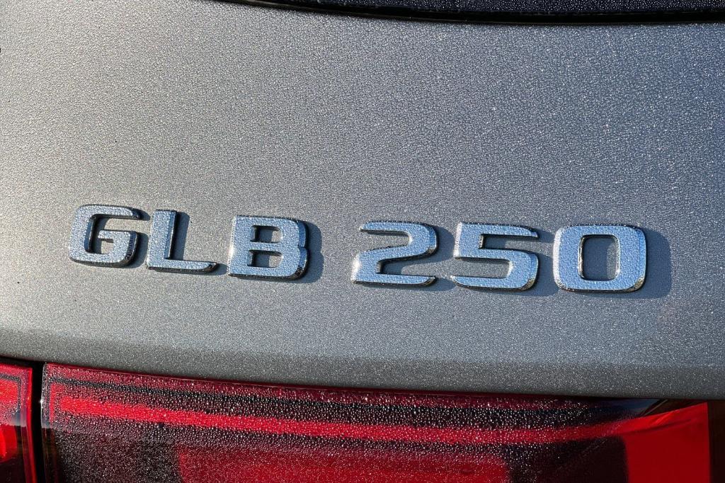 used 2026 Mercedes-Benz GLB 250 car, priced at $39,988